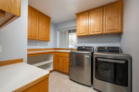 Tiny photo for 530 NE Majesty Lane, Bend, OR 97701 (MLS # 220211674)