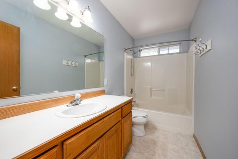 Tiny photo for 530 NE Majesty Lane, Bend, OR 97701 (MLS # 220211674)