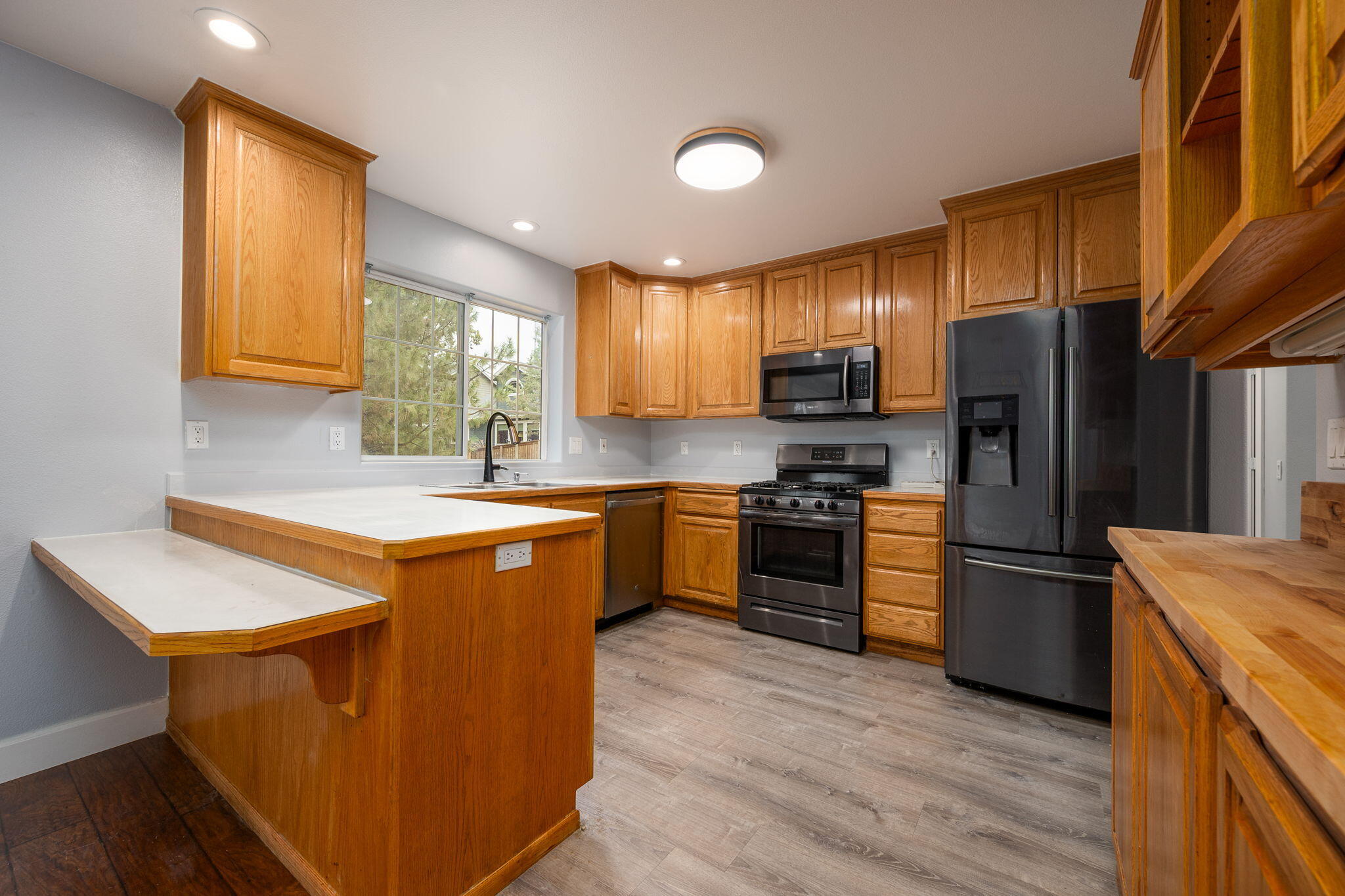 Deer Pointe Village - Residential