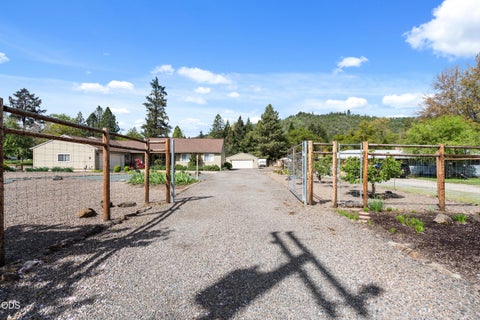 Tiny photo for 3248 Griffin Creek Road, Medford, OR 97501 (MLS # 220226820)
