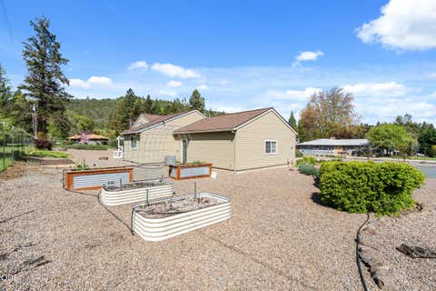 Tiny photo for 3248 Griffin Creek Road, Medford, OR 97501 (MLS # 220226820)