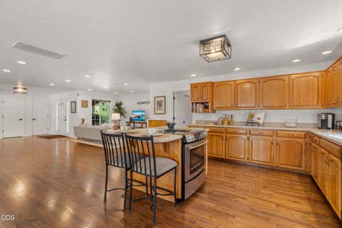 Tiny photo for 3248 Griffin Creek Road, Medford, OR 97501 (MLS # 220226820)