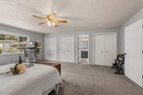 Tiny photo for 3248 Griffin Creek Road, Medford, OR 97501 (MLS # 220226820)