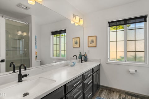Tiny photo for 3248 Griffin Creek Road, Medford, OR 97501 (MLS # 220226820)