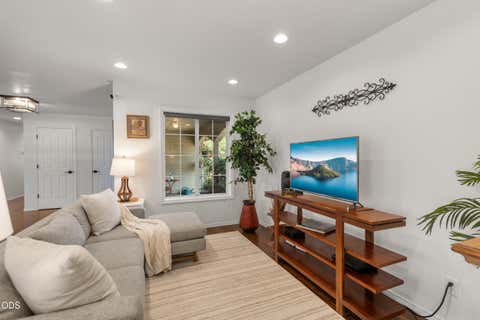 Tiny photo for 3248 Griffin Creek Road, Medford, OR 97501 (MLS # 220226820)