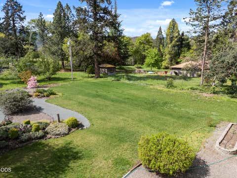 Tiny photo for 3248 Griffin Creek Road, Medford, OR 97501 (MLS # 220226820)