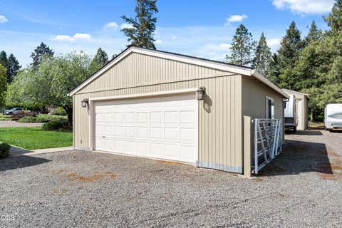 Tiny photo for 3248 Griffin Creek Road, Medford, OR 97501 (MLS # 220226820)