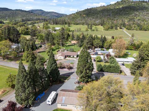 Tiny photo for 3248 Griffin Creek Road, Medford, OR 97501 (MLS # 220226820)