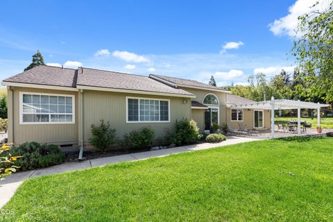 Tiny photo for 3248 Griffin Creek Road, Medford, OR 97501 (MLS # 220226820)