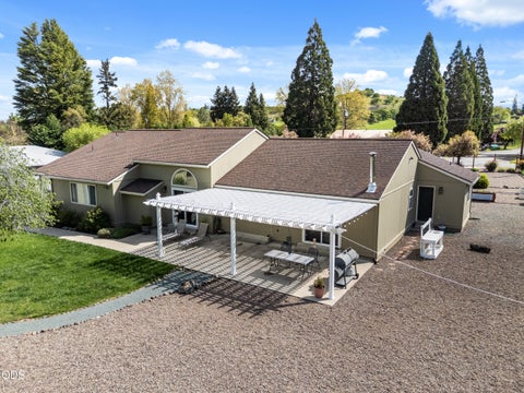 Tiny photo for 3248 Griffin Creek Road, Medford, OR 97501 (MLS # 220226820)