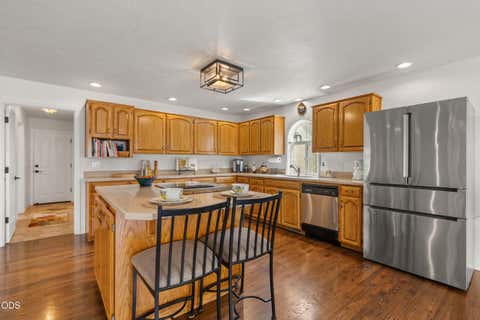 Tiny photo for 3248 Griffin Creek Road, Medford, OR 97501 (MLS # 220226820)