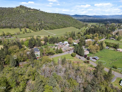 Tiny photo for 3248 Griffin Creek Road, Medford, OR 97501 (MLS # 220226820)