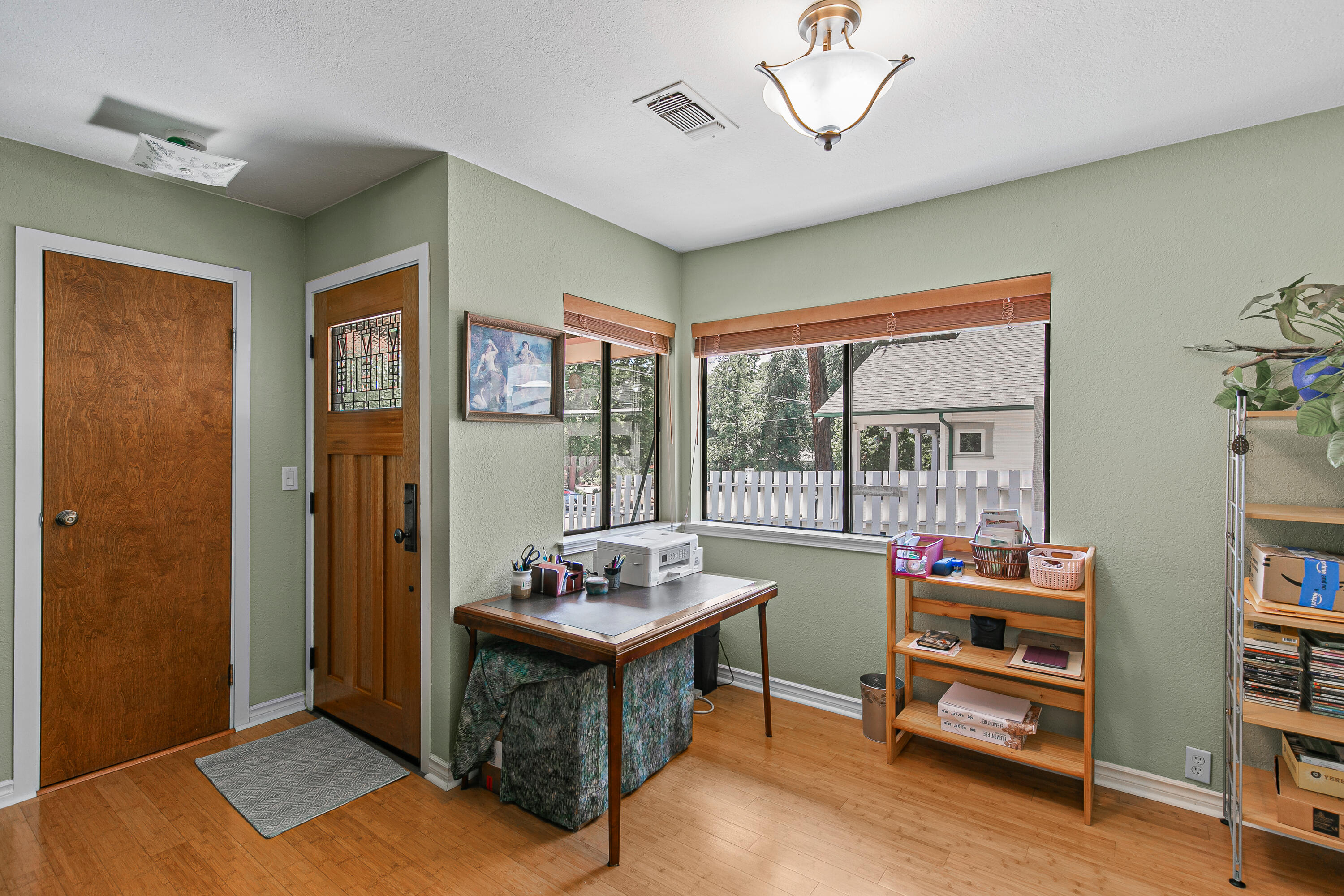 Siskiyou Heights Addition - Residential