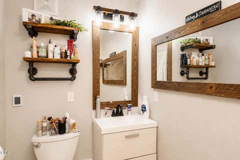 Tiny photo for 10643 Antioch Road, White City, OR 97503 (MLS # 220226152)