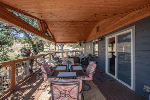 Tiny photo for 10643 Antioch Road, White City, OR 97503 (MLS # 220226152)