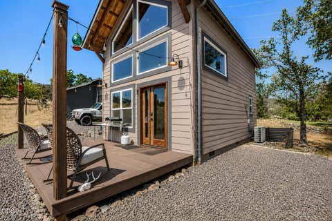 Tiny photo for 10643 Antioch Road, White City, OR 97503 (MLS # 220226152)