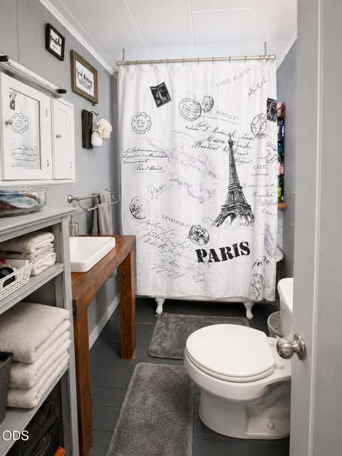 Tiny photo for 605 SE School Street, Enterprise, OR 97828 (MLS # 220227288)