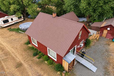 Tiny photo for 605 SE School Street, Enterprise, OR 97828 (MLS # 220227288)