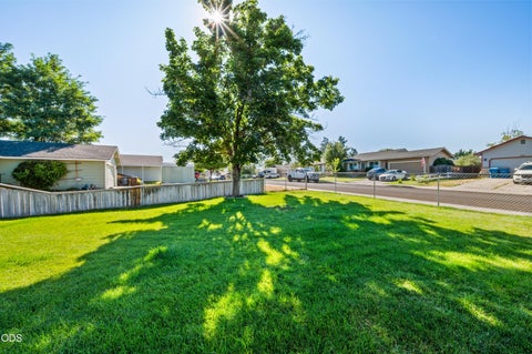Tiny photo for 2857 SW Pumice Place, Redmond, OR 97756 (MLS # 220226907)