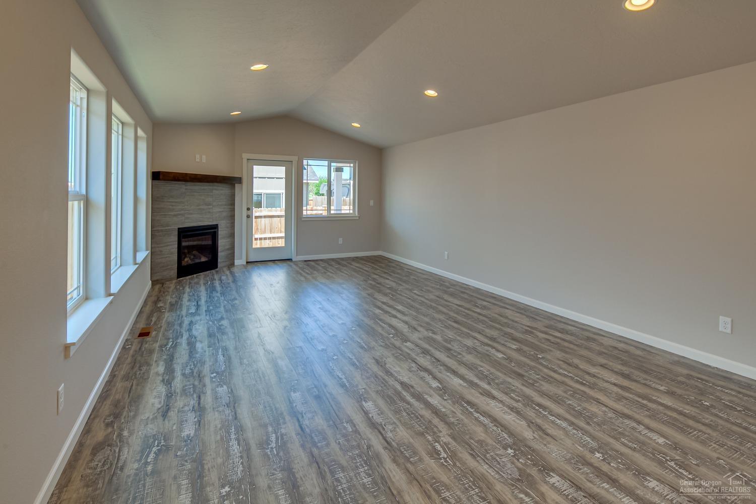 Fieldstone Crossing - Residential