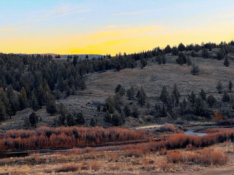 Tiny photo for 14090 SE Wickiup Road, Prineville, OR 97754 (MLS # 220215070)