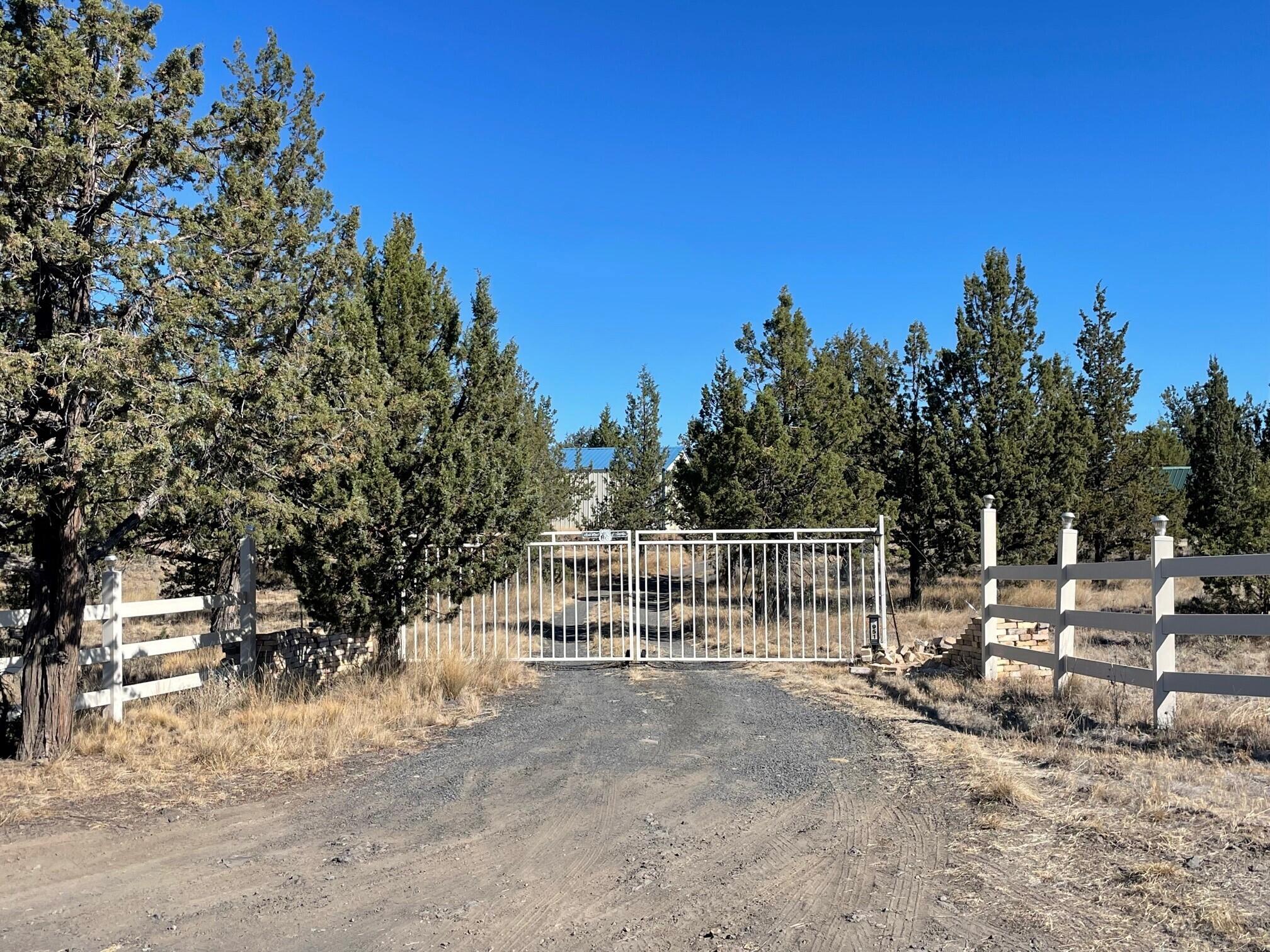 Ochoco Land + Livest - Land