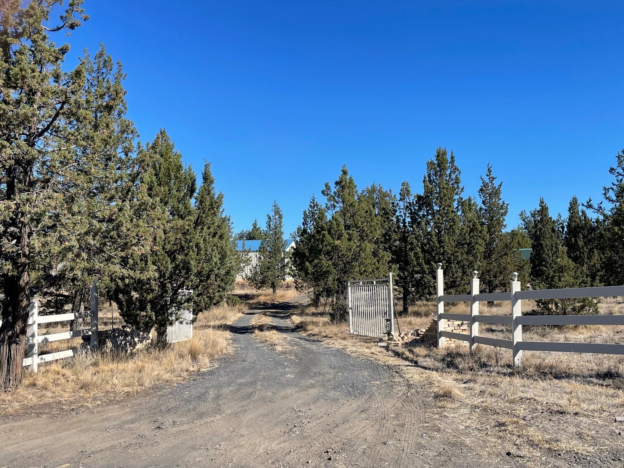 Ochoco Land + Livest - Land