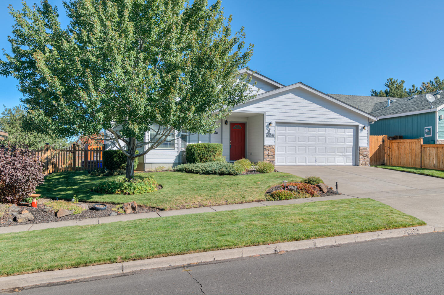 3318 Hoona Drive