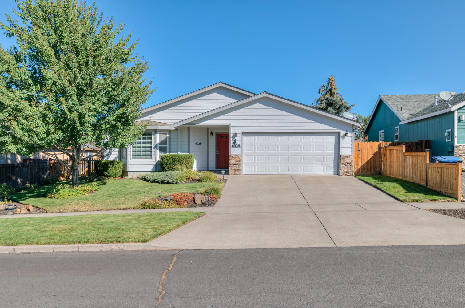 3318 Hoona Drive