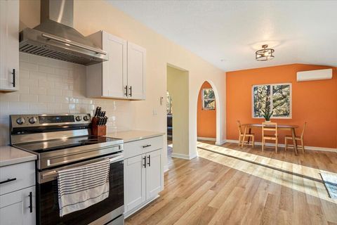 Tiny photo for 15901 SW Frog Court, Terrebonne, OR 97760 (MLS # 220213075)