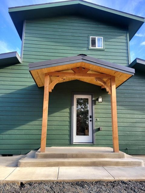 Tiny photo for 15901 SW Frog Court, Terrebonne, OR 97760 (MLS # 220213075)