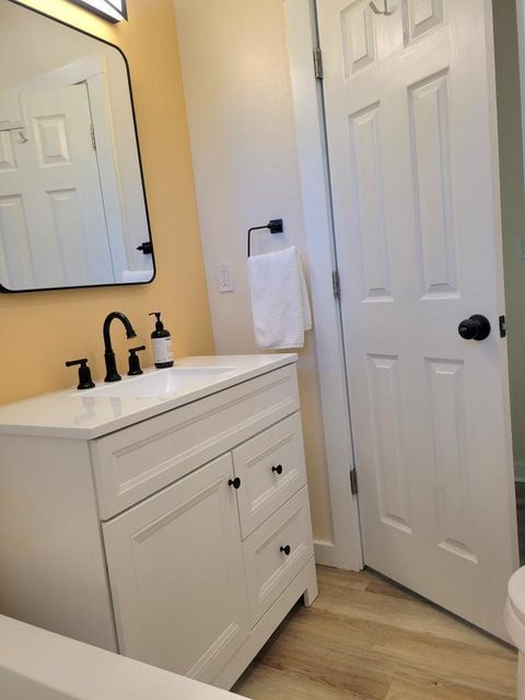 Tiny photo for 15901 SW Frog Court, Terrebonne, OR 97760 (MLS # 220213075)