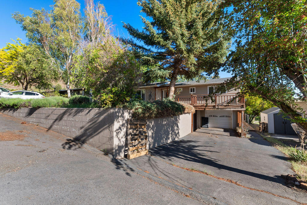 Moyina - Residential