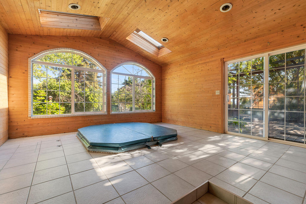 Moyina - Residential