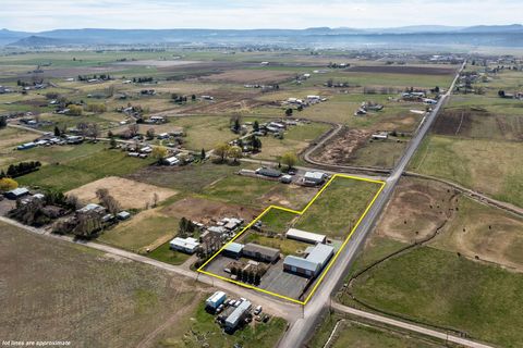 Tiny photo for 4886 NW Mint Lane, Prineville, OR 97754 (MLS # 220217699)
