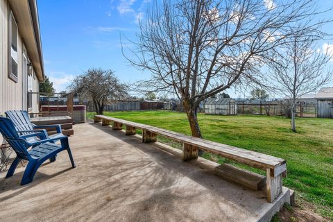 Tiny photo for 4886 NW Mint Lane, Prineville, OR 97754 (MLS # 220217699)