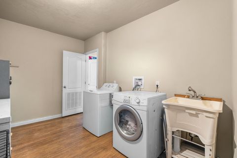 Tiny photo for 4886 NW Mint Lane, Prineville, OR 97754 (MLS # 220217699)