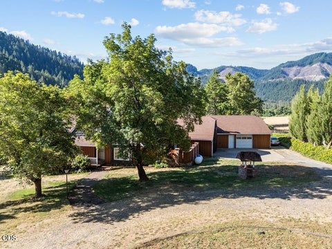 Tiny photo for 12974 E Evans Creek Road, Rogue River, OR 97537 (MLS # 220224383)