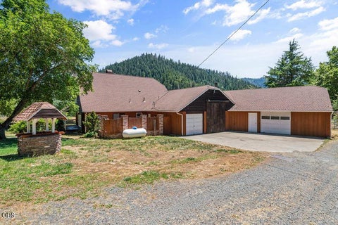 Tiny photo for 12974 E Evans Creek Road, Rogue River, OR 97537 (MLS # 220224383)