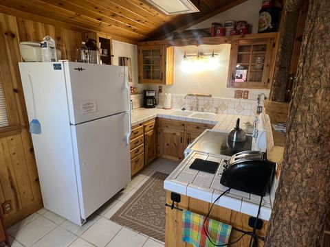 Tiny photo for 109 S 3rd Avenue S, Chiloquin, OR 97624 (MLS # 220215123)