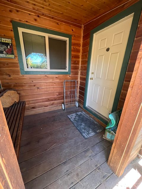 Tiny photo for 109 S 3rd Avenue S, Chiloquin, OR 97624 (MLS # 220215123)