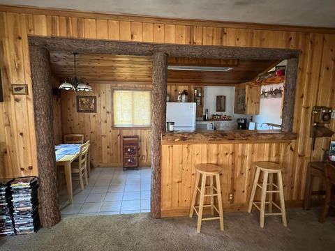 Tiny photo for 109 S 3rd Avenue S, Chiloquin, OR 97624 (MLS # 220215123)