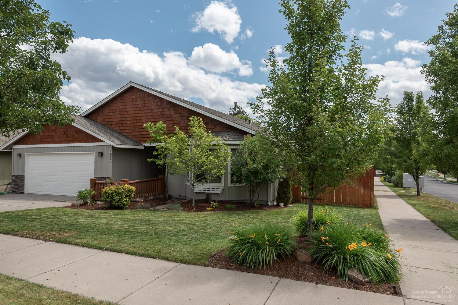 Paulina Peaks - Residential