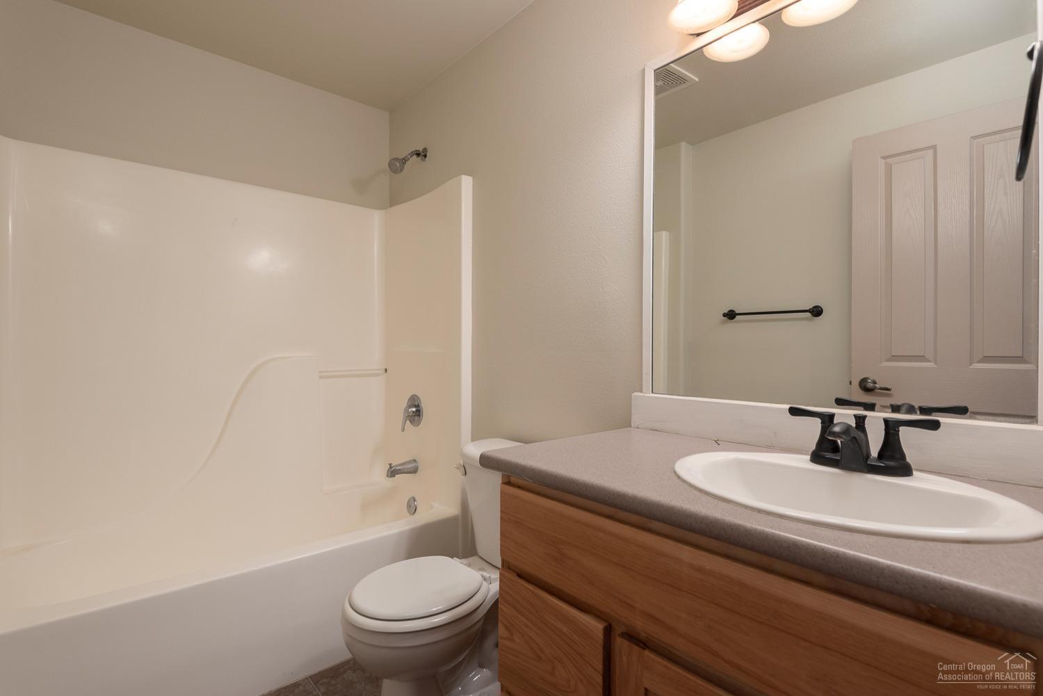 Paulina Peaks - Residential