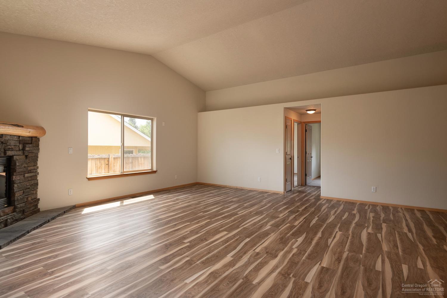 Paulina Peaks - Residential