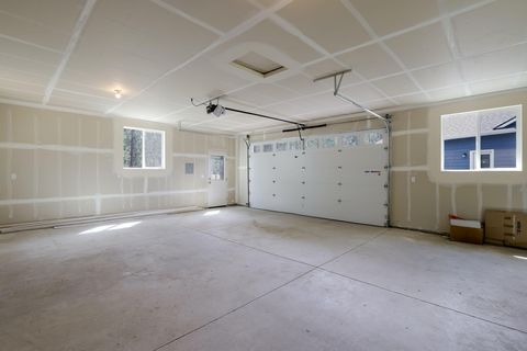 Tiny photo for 16337 Lava Drive, La Pine, OR 97739 (MLS # 220216651)