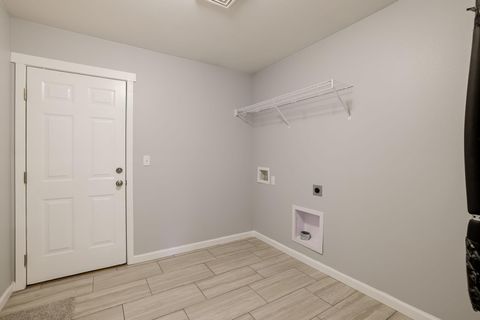 Tiny photo for 16337 Lava Drive, La Pine, OR 97739 (MLS # 220216651)