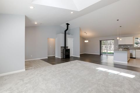 Tiny photo for 16337 Lava Drive, La Pine, OR 97739 (MLS # 220216651)