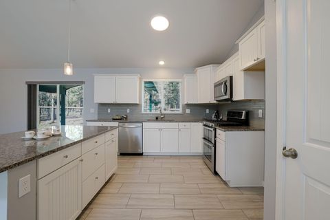 Tiny photo for 16337 Lava Drive, La Pine, OR 97739 (MLS # 220216651)