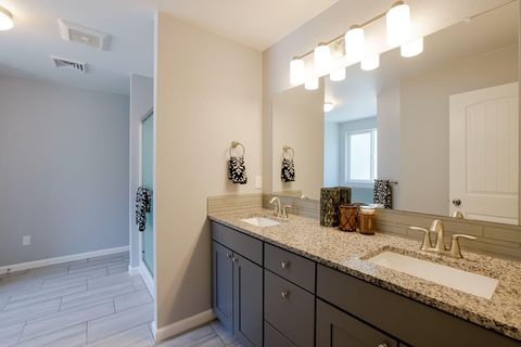 Tiny photo for 16337 Lava Drive, La Pine, OR 97739 (MLS # 220216651)